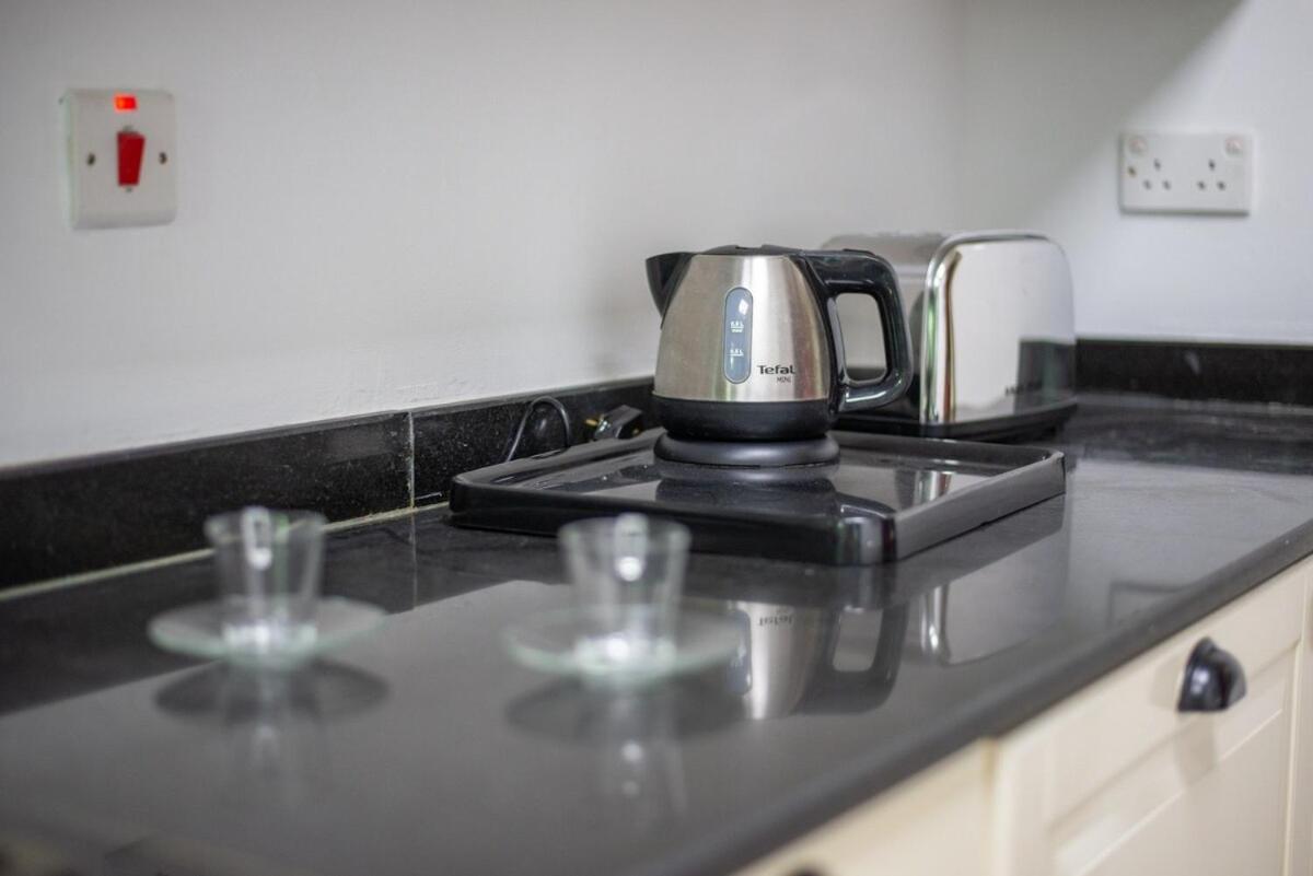 Stylish 2br At Belvedere With Balcony Views Holiday home Dubai